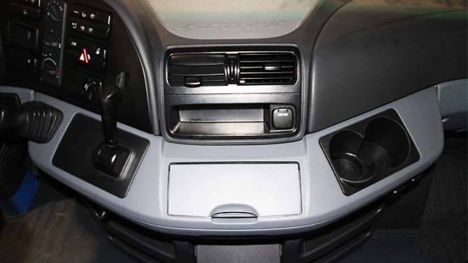 Kuidas kasutada Mercedes Benzi pumbaga autotarvikute elektrilist juhtimissüsteemi – SYHOWER